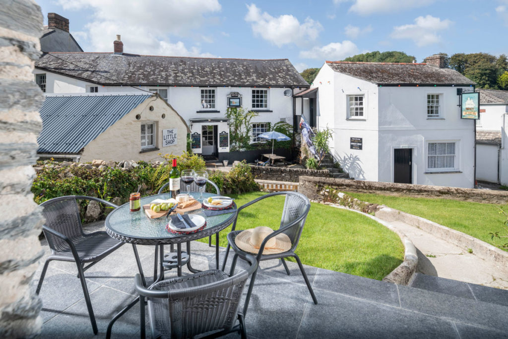 pub near Fowey River holiday cottages by Forever Cornwall